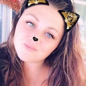 Meet your Posher, Salina